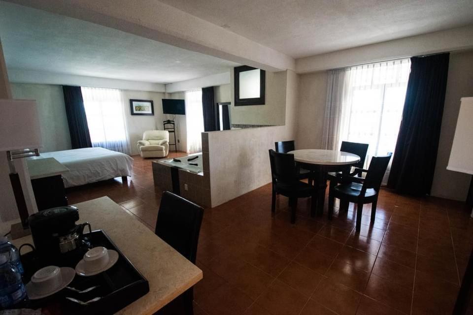Hotel Santa Fe Tlatlauquitepec ภายนอก รูปภาพ