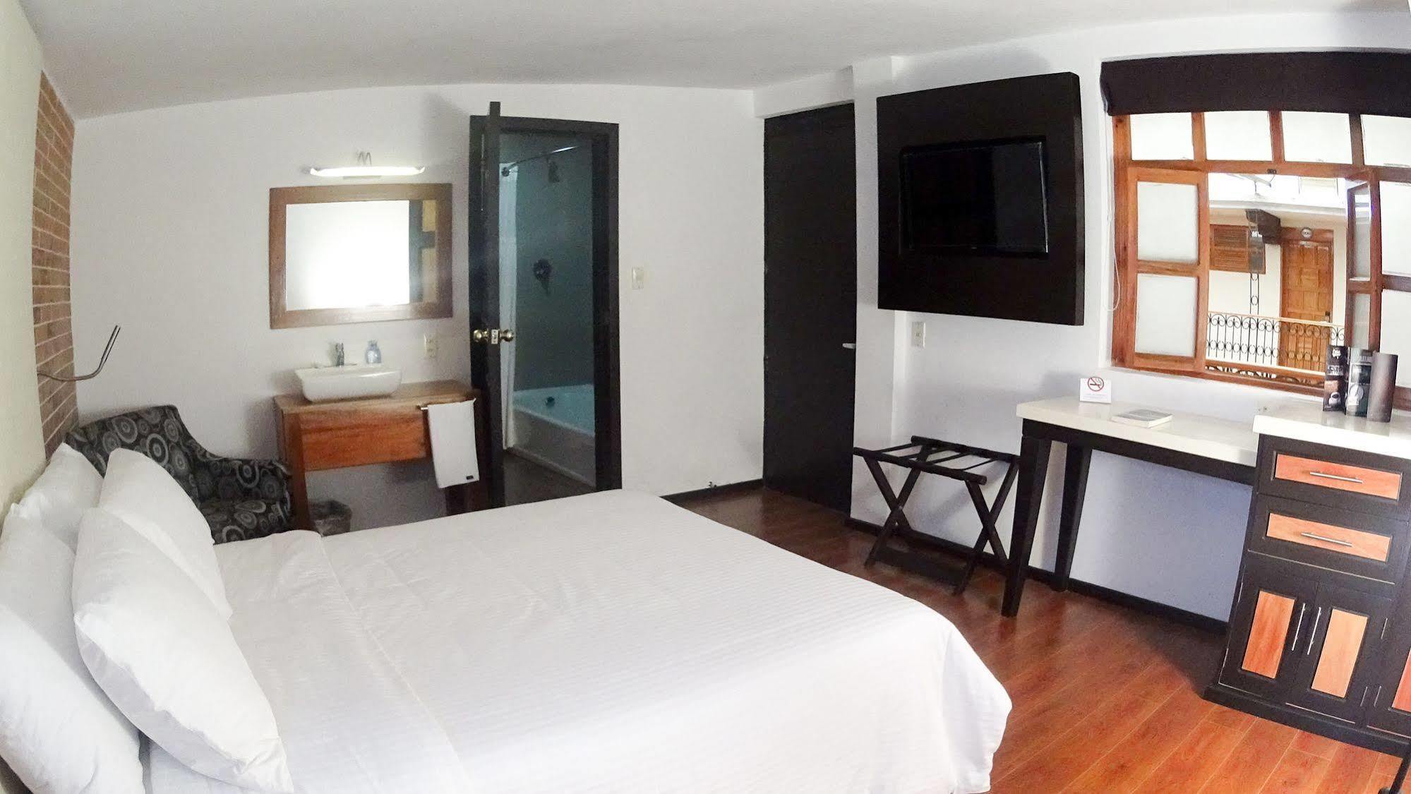 Hotel Santa Fe Tlatlauquitepec ภายนอก รูปภาพ