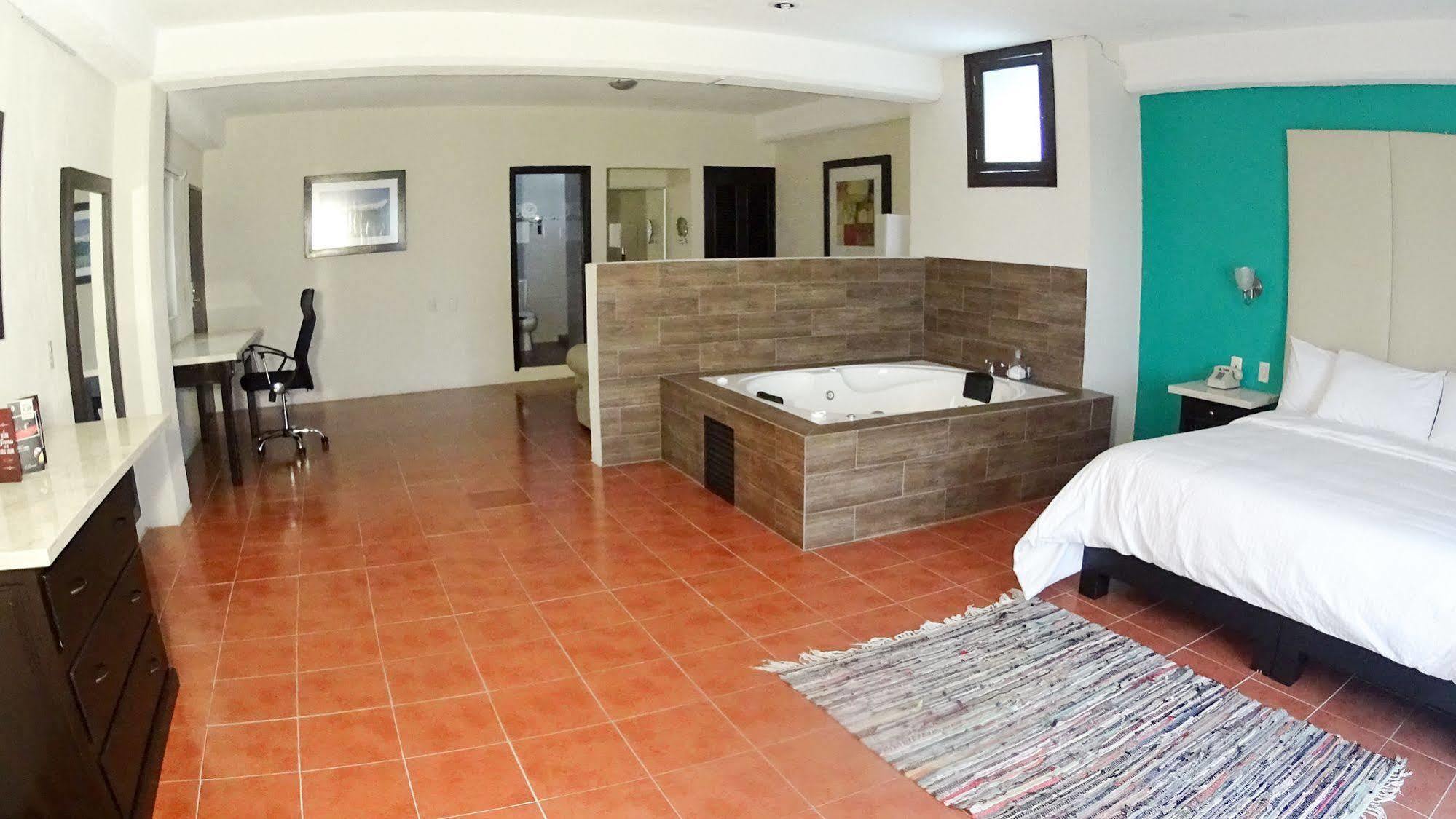 Hotel Santa Fe Tlatlauquitepec ภายนอก รูปภาพ